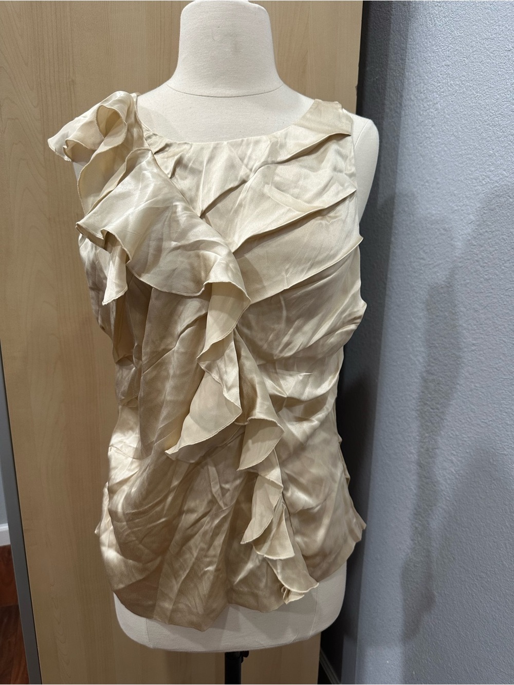 J.CREW Top 100% Silk Nude Tan Taupe Layered Ruffled  Blouse Tank Size 6
